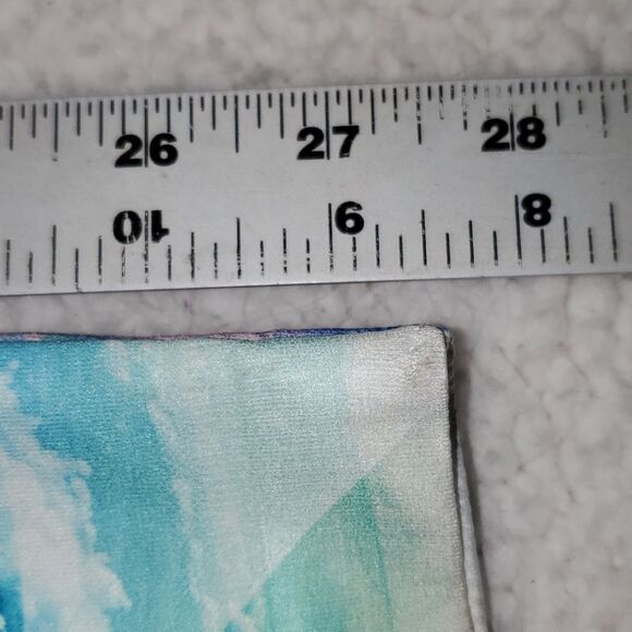 No Boundaries Scenic Design Leggings 11/13 - Picture 9 of 9